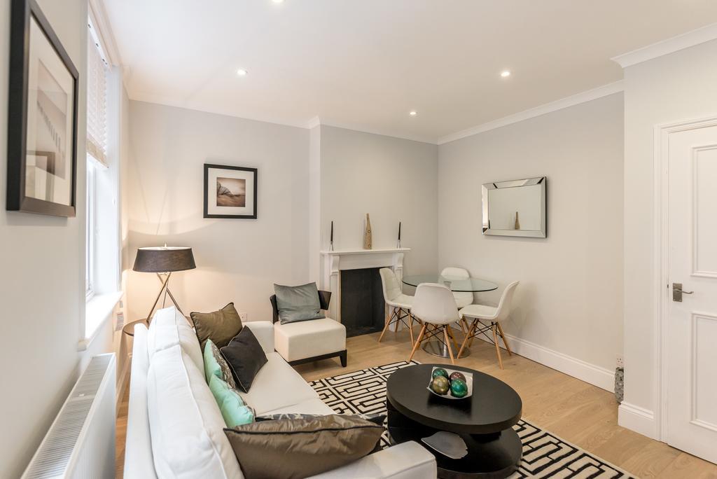 High Street Kensington Apartment London Bilik gambar